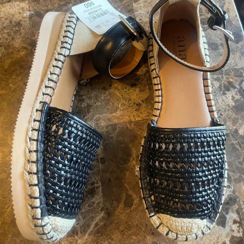 NWT Ana Women's New Approach black woven sandal beige sole black stitching  5.5